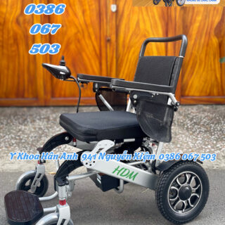 Xe lăn điện siêu nhẹ HDM HD-W73001 gấp gọn dễ dàng, mang đi du lịch